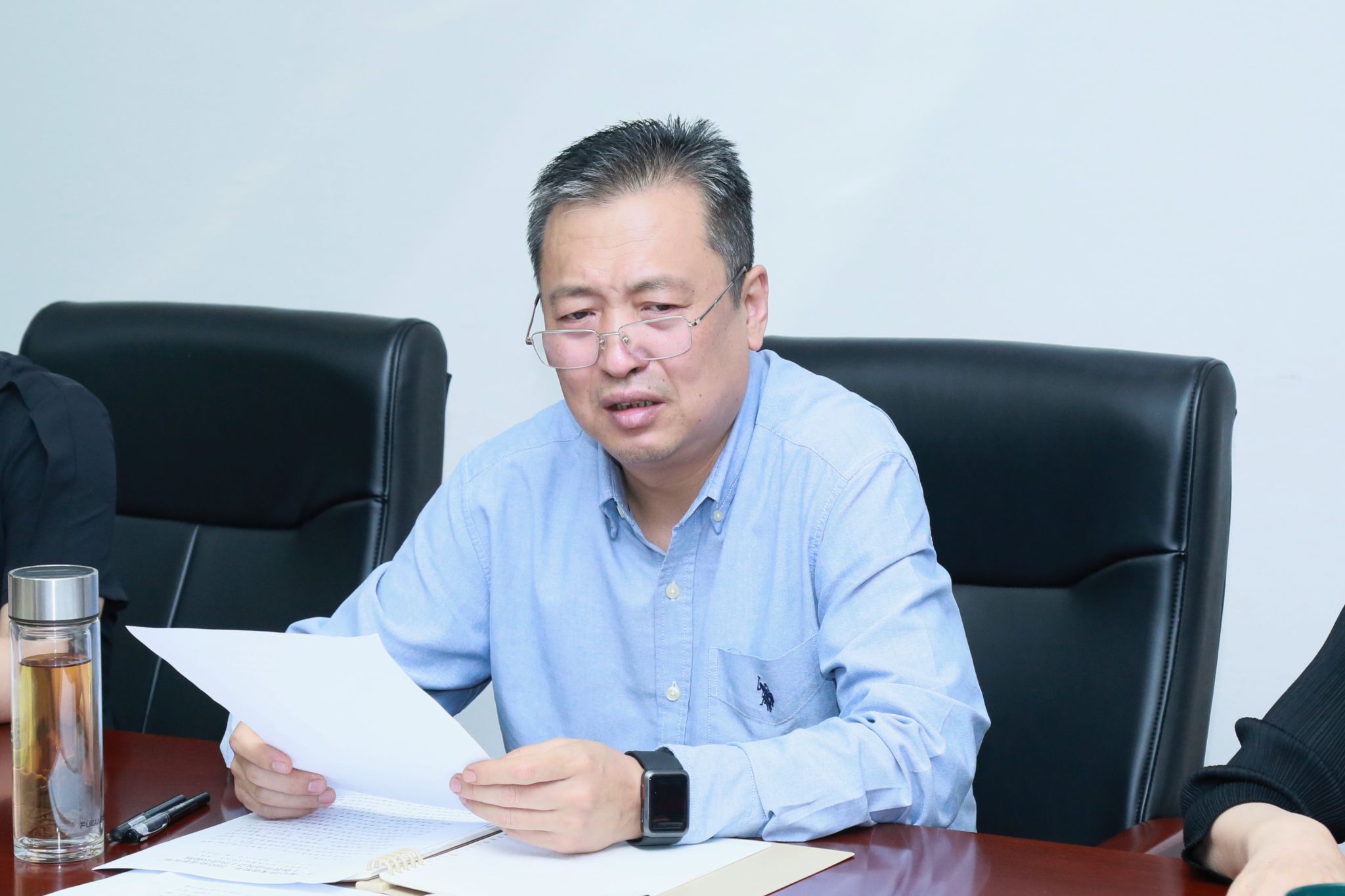 侯成義講話.jpg